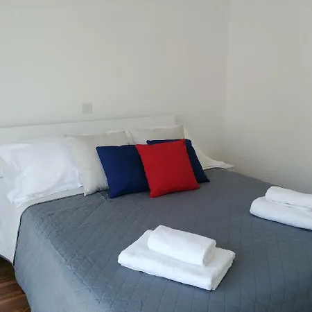 Faethon House 725 דירה